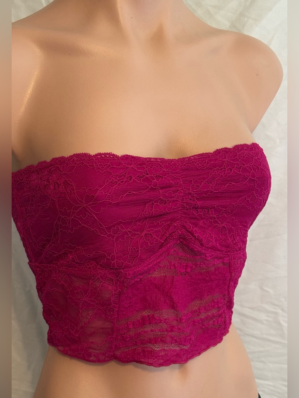 Free People intimately Strapless Lace Bandau Bustier Top - Fuchsia